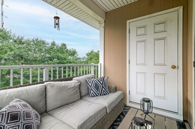 200 Roger Williams Ave 205, East Providence, RI 02916