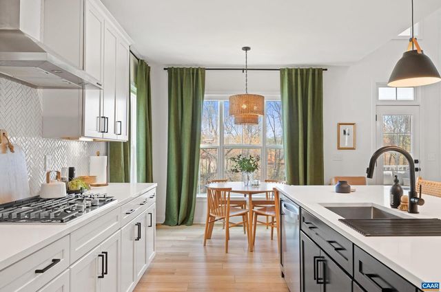 390 BISHOPGATE LN, Crozet, VA 22932