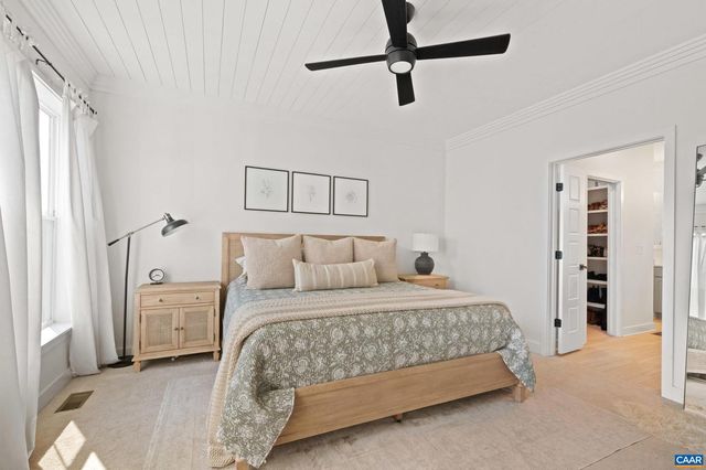 390 BISHOPGATE LN, Crozet, VA 22932