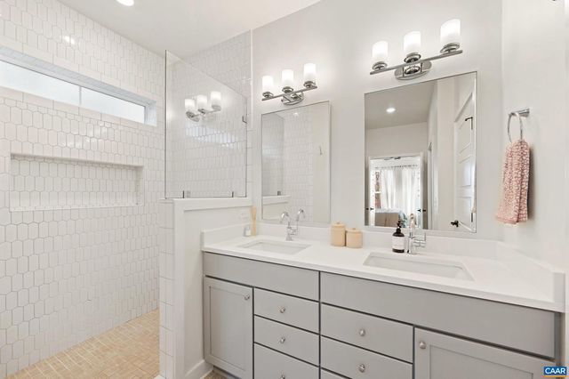 390 BISHOPGATE LN, Crozet, VA 22932
