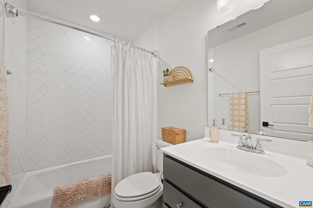 390 BISHOPGATE LN, Crozet, VA 22932
