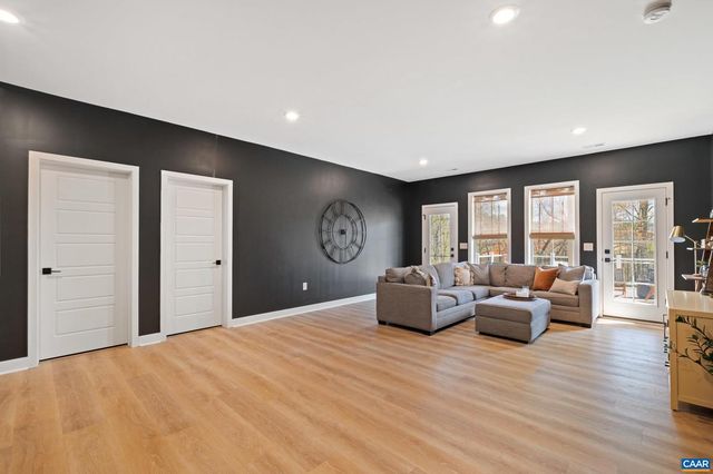 390 BISHOPGATE LN, Crozet, VA 22932