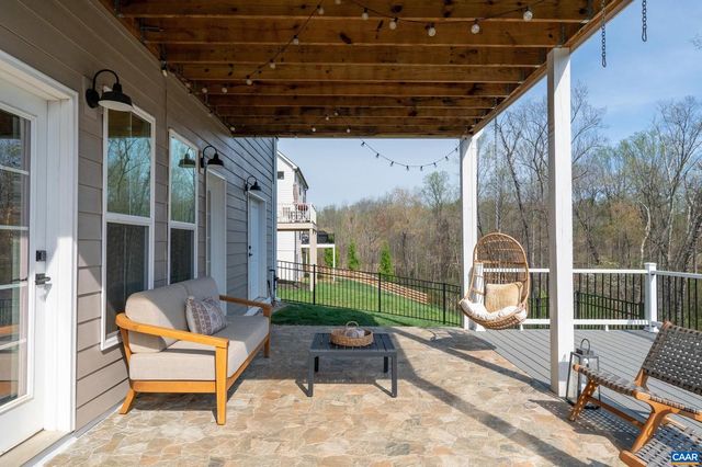 390 BISHOPGATE LN, Crozet, VA 22932