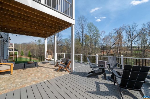 390 BISHOPGATE LN, Crozet, VA 22932