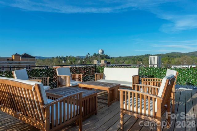 225 N Main Street C, Hendersonville, NC 28792
