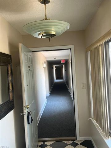 7505 River Rd Apt 4A, Newport News, VA 23607