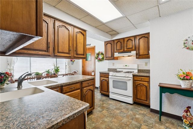 306 Beaver Ave, New Galilee, PA 16141