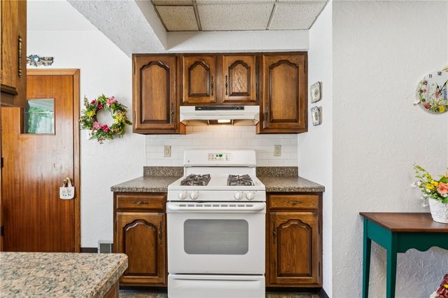306 Beaver Ave, New Galilee, PA 16141