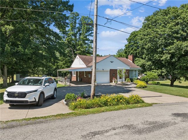 306 Beaver Ave, New Galilee, PA 16141