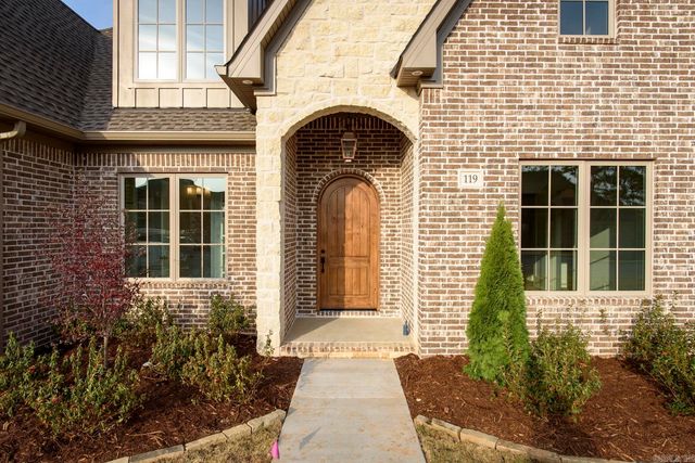 119 Falstone Dr, Little Rock, AR 72223