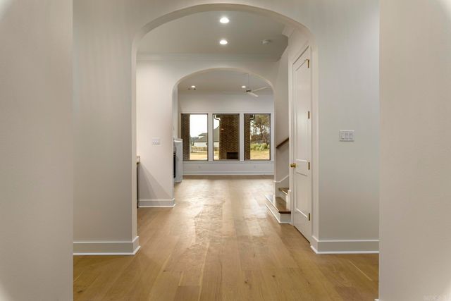 119 Falstone Dr, Little Rock, AR 72223