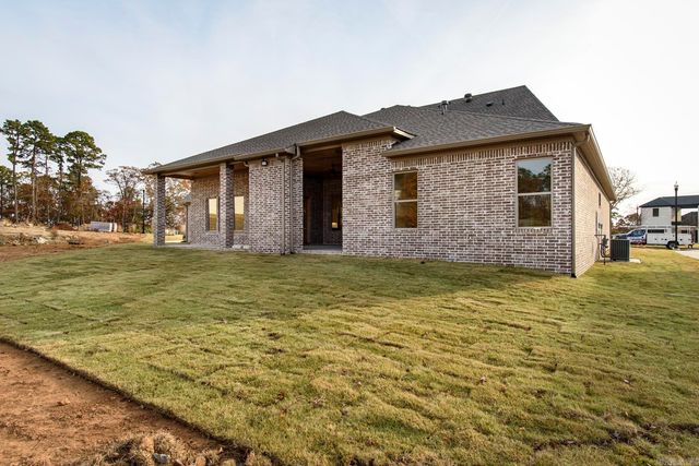 119 Falstone Dr, Little Rock, AR 72223