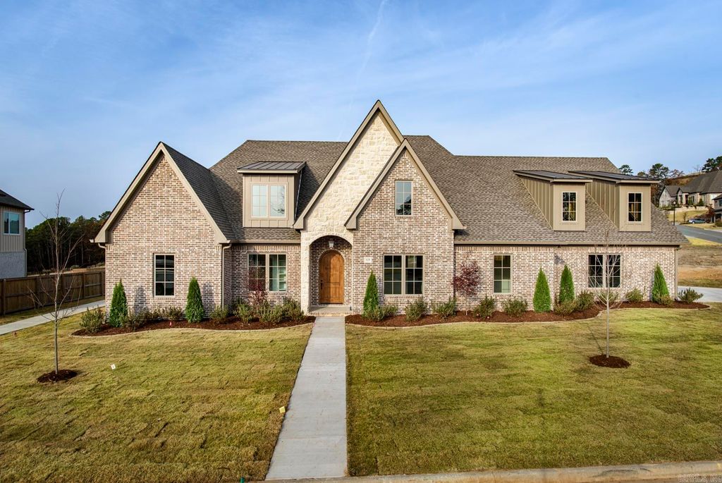 119 Falstone Dr, Little Rock, AR 72223