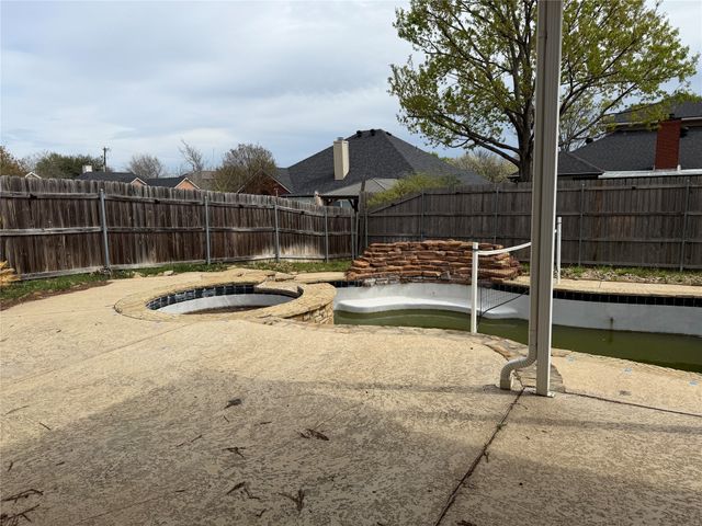 1514 Brighton Drive, Mansfield, TX 76063