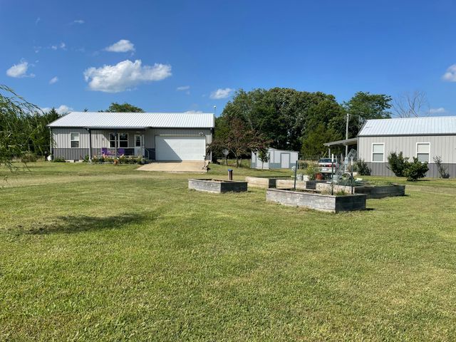 6609 County Road O-535, Ava, MO 65608