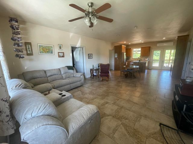 6609 County Road O-535, Ava, MO 65608