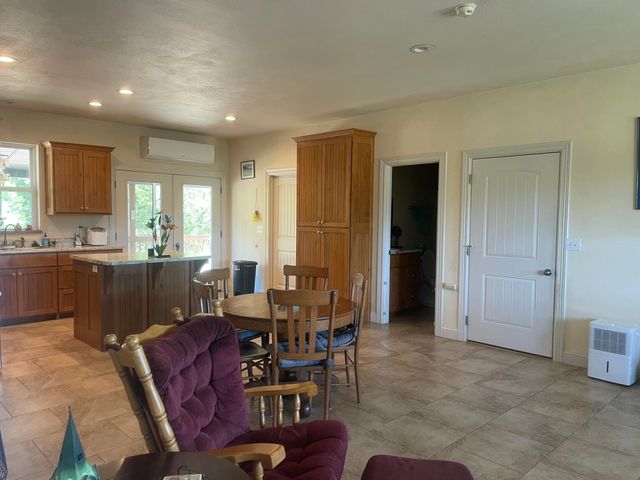 6609 County Road O-535, Ava, MO 65608