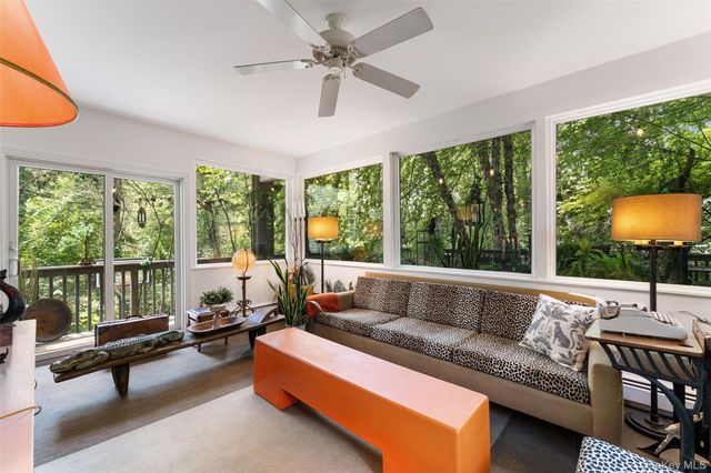 5 Coralyn Road, Scarsdale, NY 10583