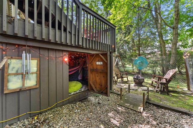 5 Coralyn Road, Scarsdale, NY 10583