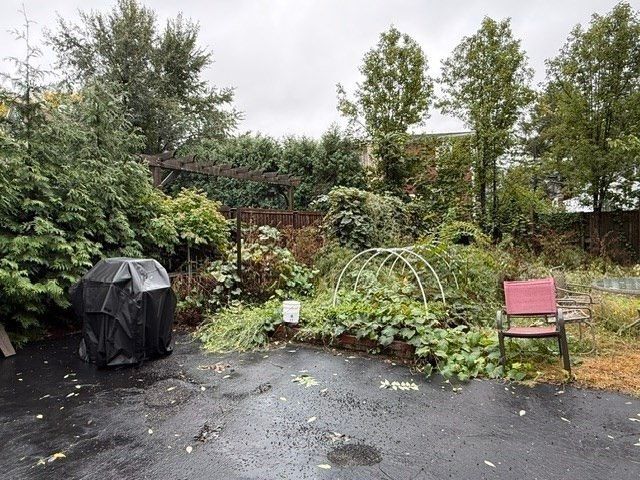 32 Oak 1, Somerville, MA 02143