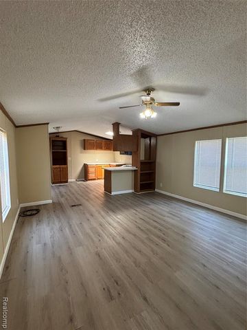 1478 Coachlight Lot 68, Flint, MI 48532