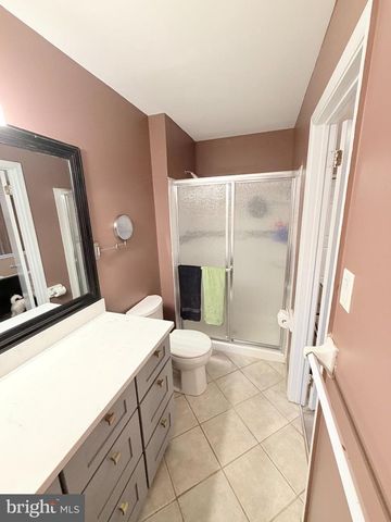 1322 BRADFORD LN, Bensalem, PA 19020