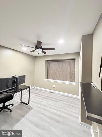 1322 BRADFORD LN, Bensalem, PA 19020