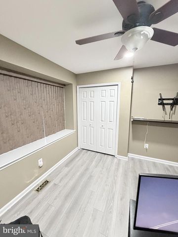 1322 BRADFORD LN, Bensalem, PA 19020