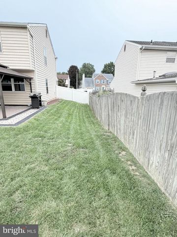1322 BRADFORD LN, Bensalem, PA 19020