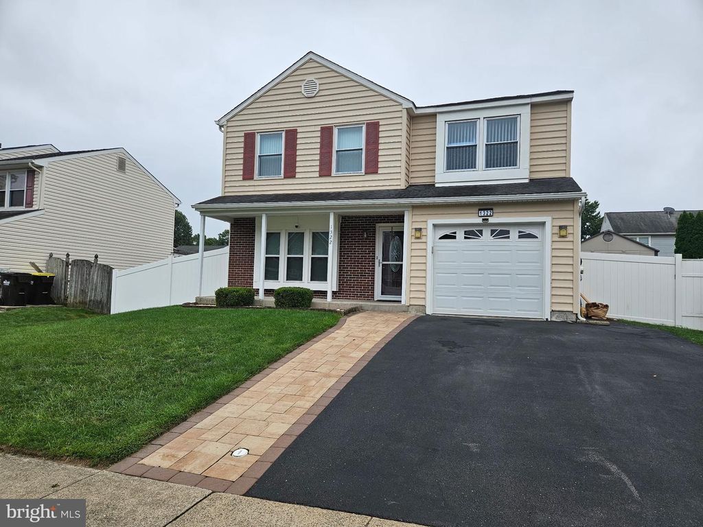 1322 BRADFORD LN, Bensalem, PA 19020