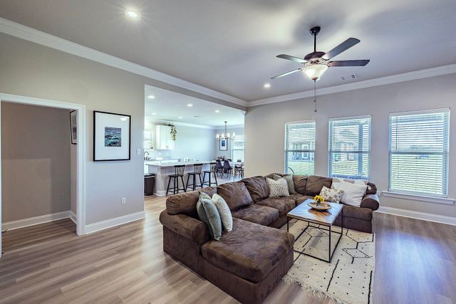 265 Peacock Pointe, Thibodaux, LA 70301