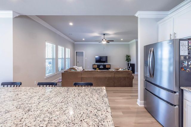 265 Peacock Pointe, Thibodaux, LA 70301