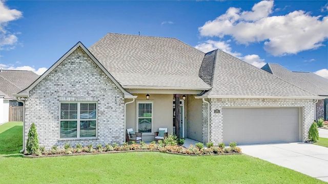 265 Peacock Pointe, Thibodaux, LA 70301