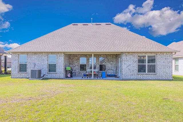 265 Peacock Pointe, Thibodaux, LA 70301