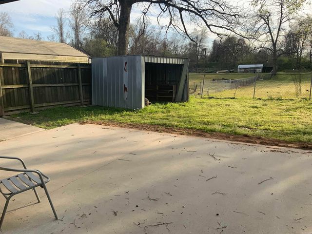 3006 Riverside dr., Pine Bluff, AR 71602