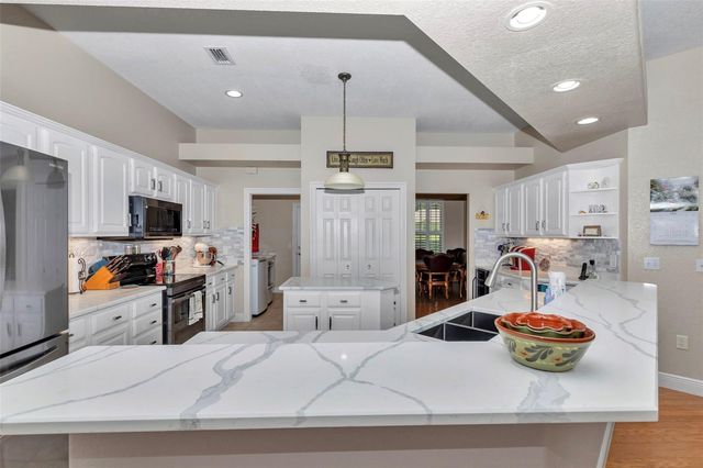 1989 NW 111TH LOOP, Ocala, FL 34475