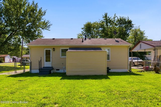 9114 New Maple Rd, Louisville, KY 40229