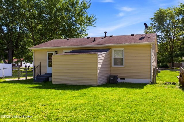 9114 New Maple Rd, Louisville, KY 40229