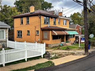 650 Tarragonna St, Knoxville, PA 15210