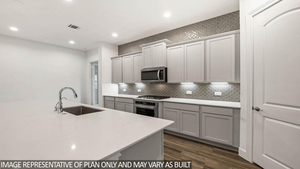 4533 Iguaza Falls Drive, Conroe, TX 77303