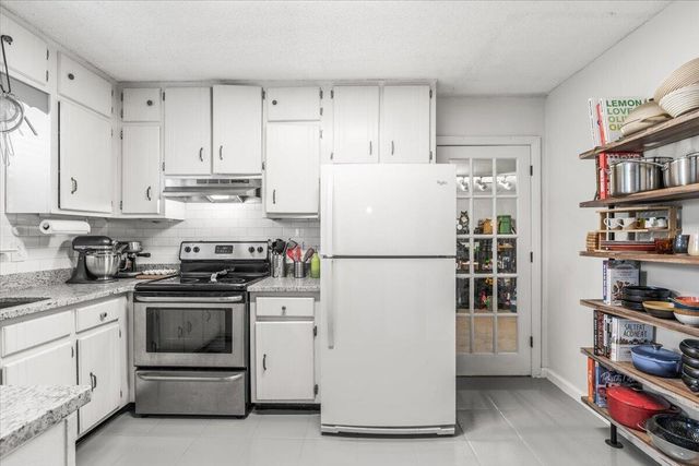 806 S Sweetbriar Avenue, Chattanooga, TN 37412