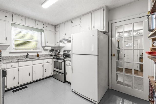 806 S Sweetbriar Avenue, Chattanooga, TN 37412