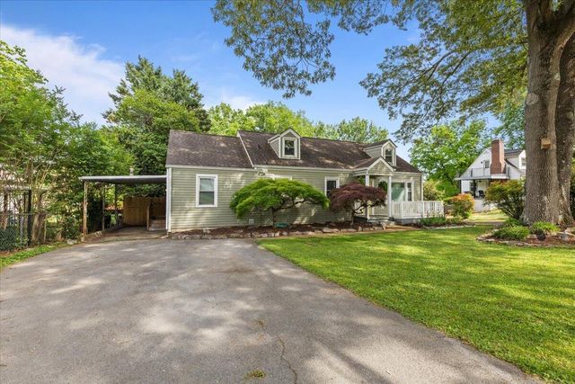 806 S Sweetbriar Avenue, Chattanooga, TN 37412