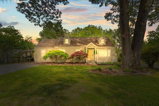 806 S Sweetbriar Avenue, Chattanooga, TN 37412