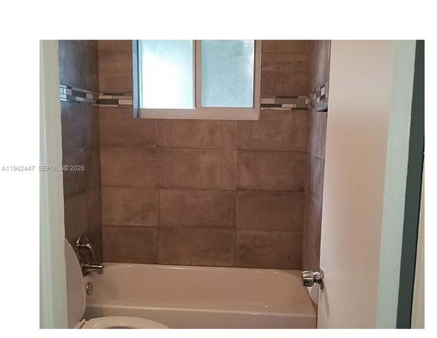 2917 NW 9th Avenue, Wilton Manors, FL 33311