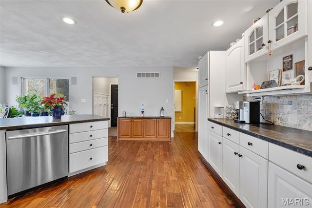 2011 Lebanon Avenue, Belleville, IL 62221