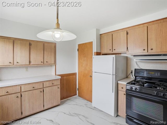 28629 James Street, Garden City, MI 48135