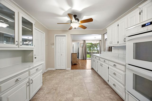 3010 S Country Club Road, Garland, TX 75043