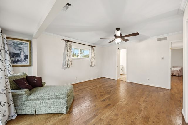 3010 S Country Club Road, Garland, TX 75043