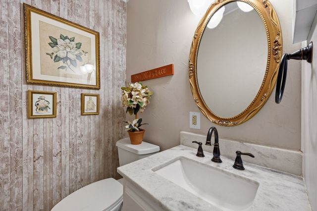 3010 S Country Club Road, Garland, TX 75043